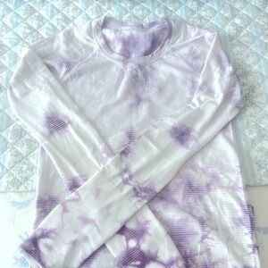 LULULEMON SIZE 4 LONG SLEEVE SWIFTLY TECH